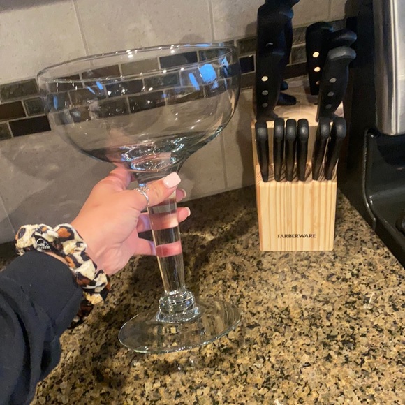 Large Wine Glass - Picture 1 of 2